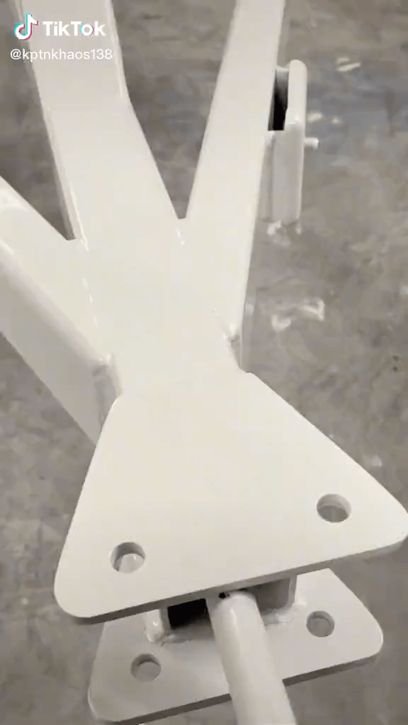 Tamco Paint Blizzard of Ozz White Pearl on Chassis