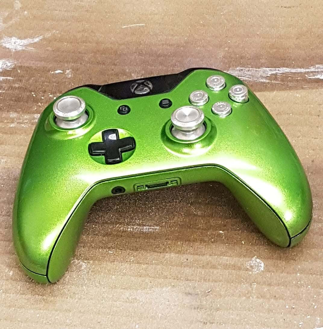 Tamco Paint Drag N Green Metallic on Xbox Controller