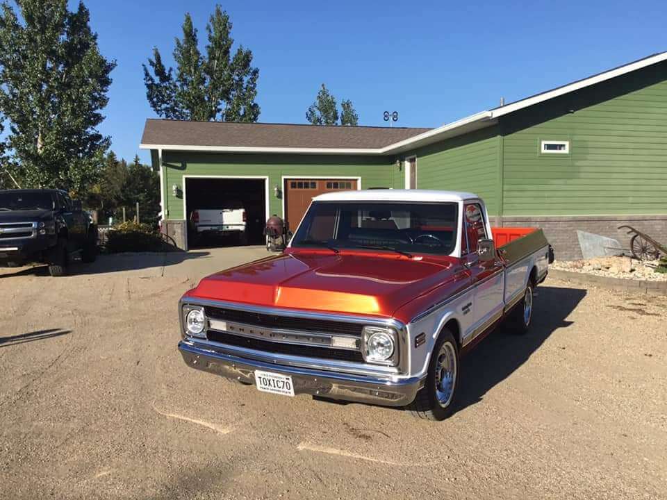Tamco Paint Toxic Sunburst in 1961 Chevrolet Apache & Maverick X3