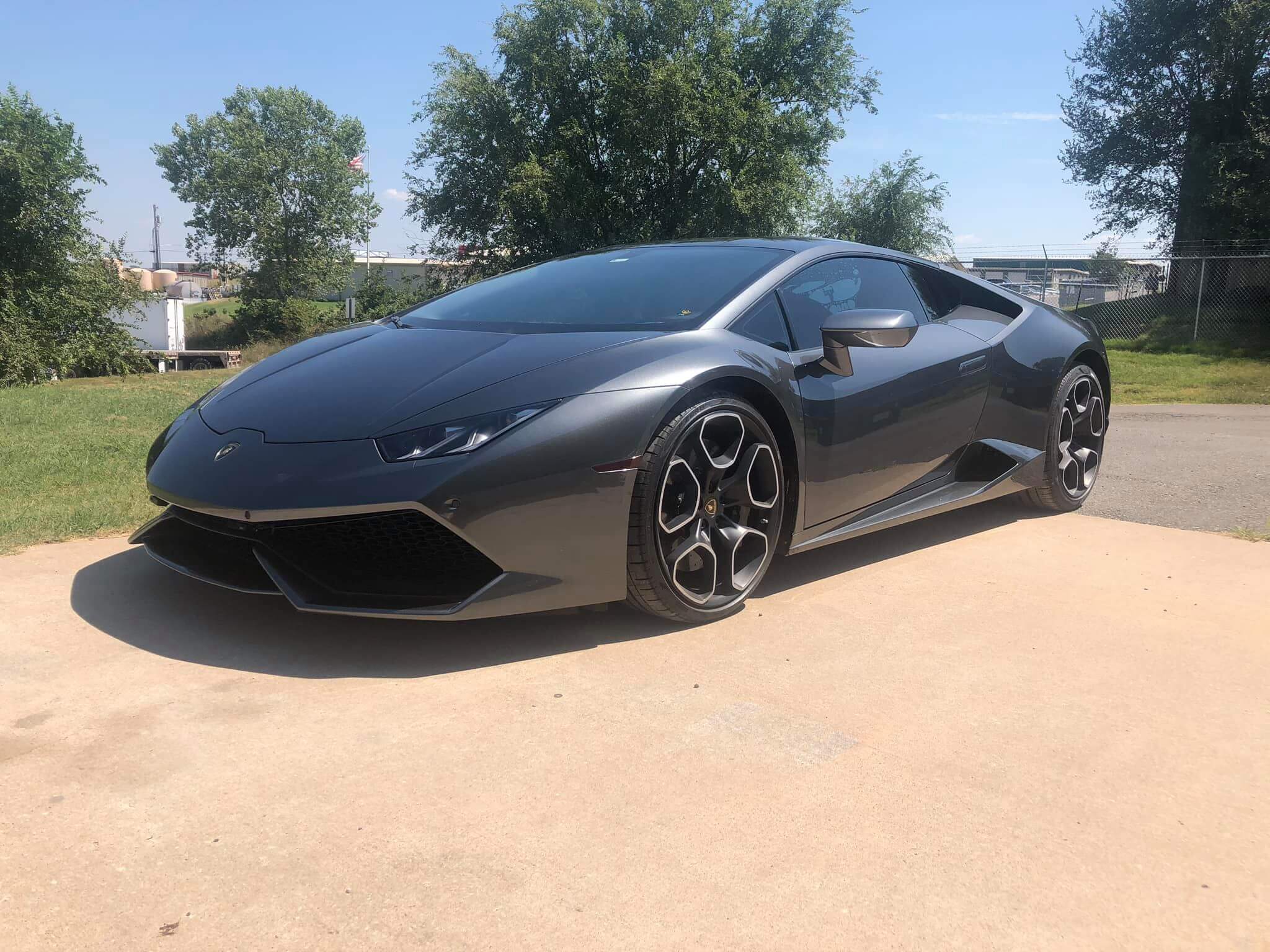 Tamco Paint HC2104 High Solids Clearcoat on Lamborghini Huracan