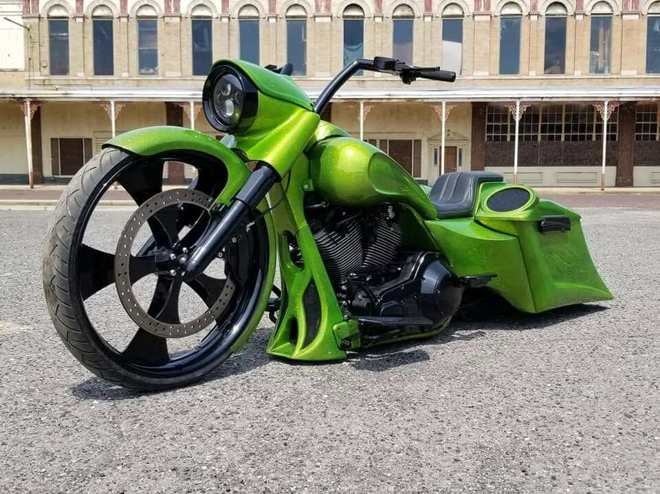 Tamco Paint HC2104 High Solids Clearcoat on Harley Davidson