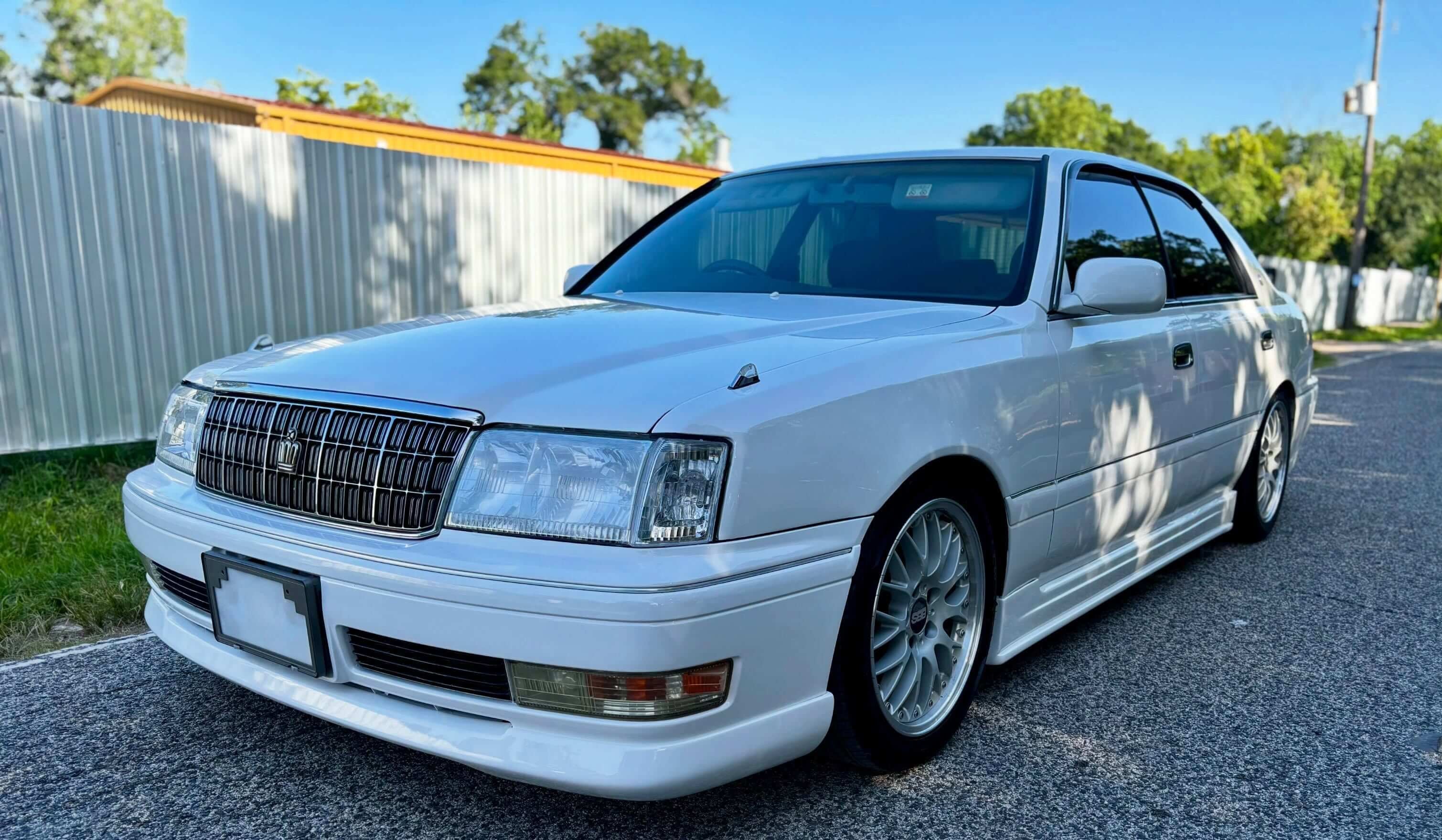 Tamco Paint HC2105 Extra Slow High Solids Clearcoat Kit on Toyota Crown