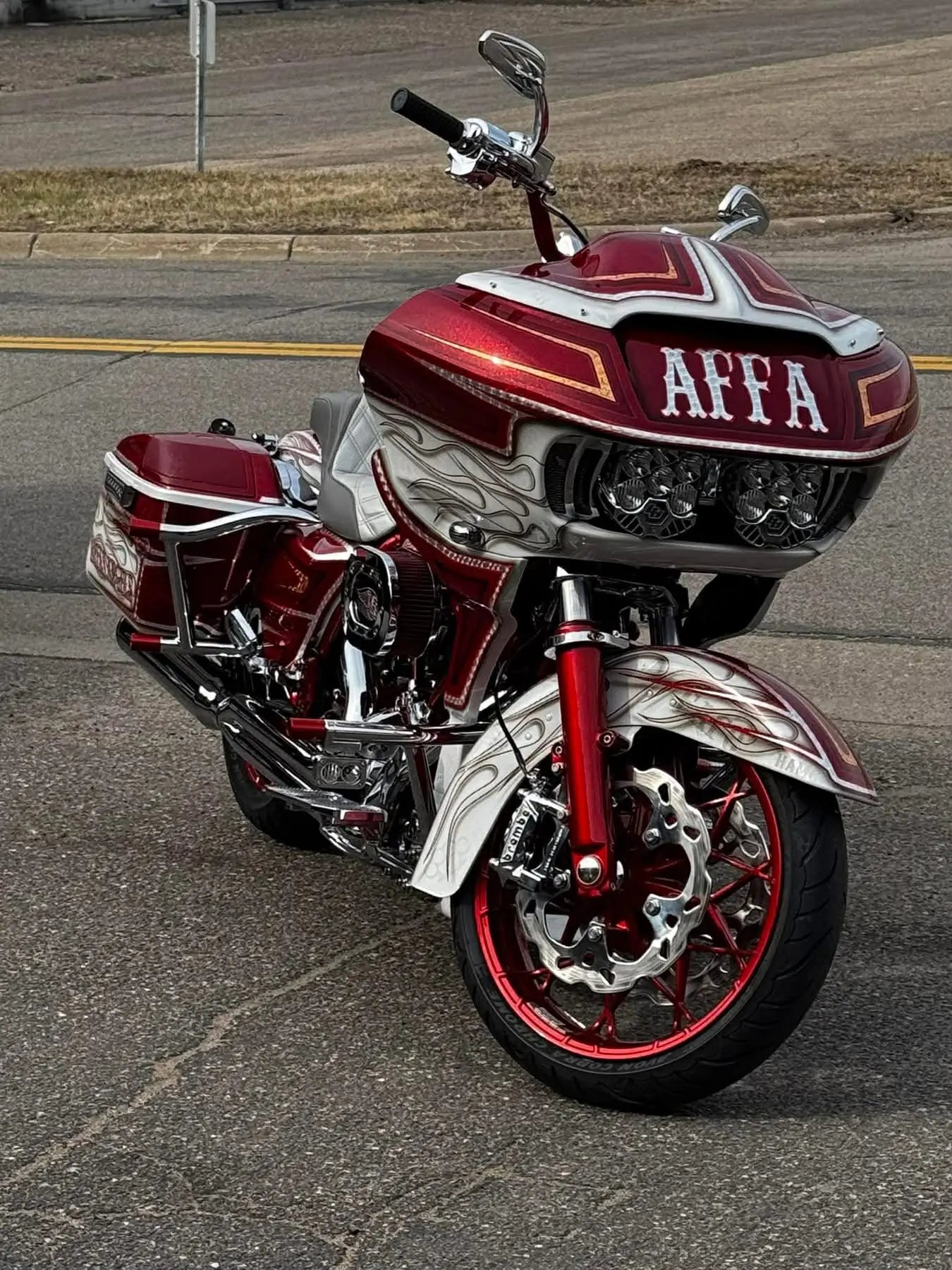 OG RED CANDY CONCENTRATE | GARRET LIVINGSTON | HARLEY-DAVIDSON GLIDE