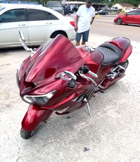 レッドブル Citizen Eco-Drive Promaster Navihawk Snowbirds CA4668-51X