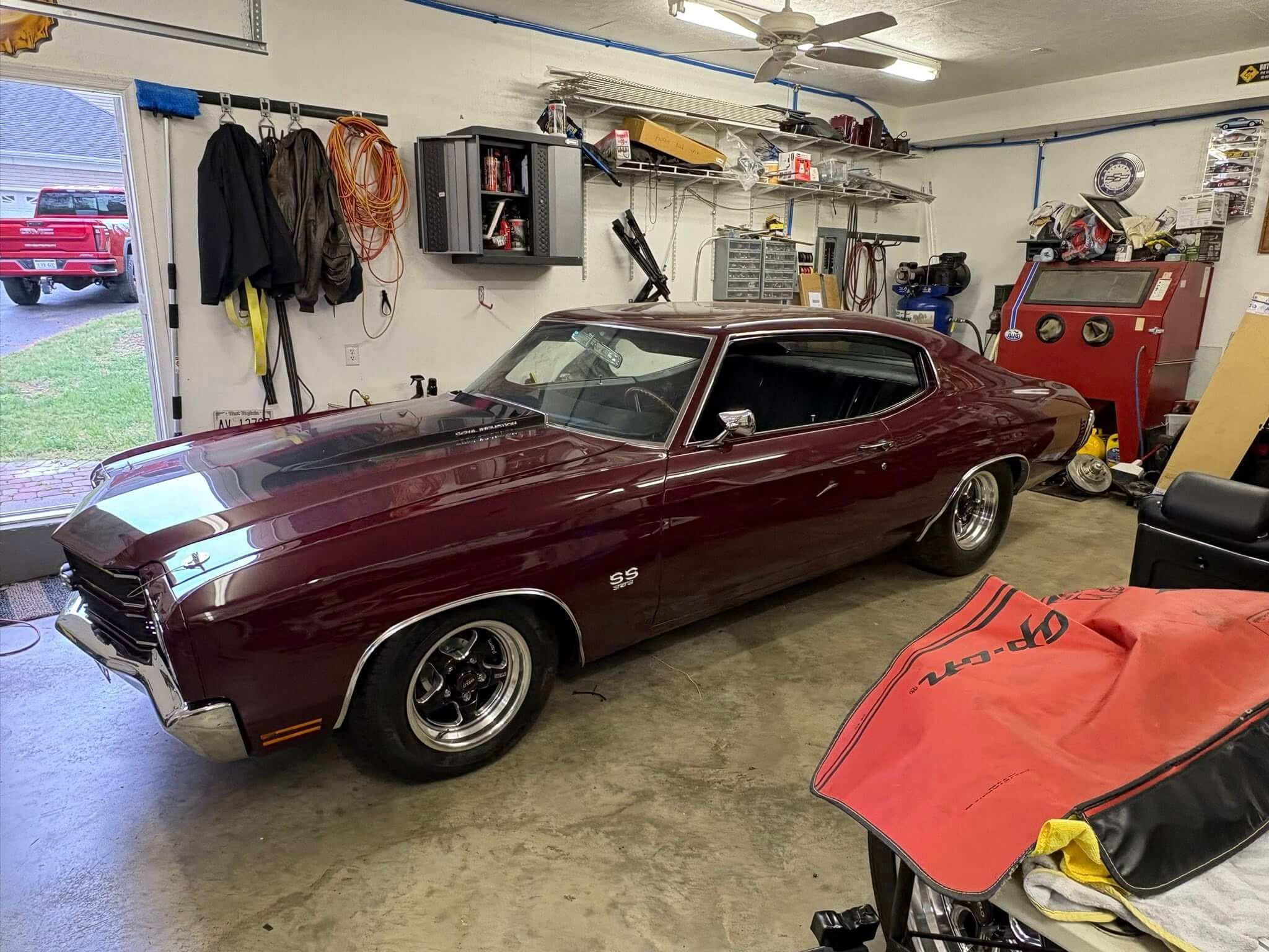 Tamco Paint Rock It Red on 1970 Chevrolet Chevelle SS
