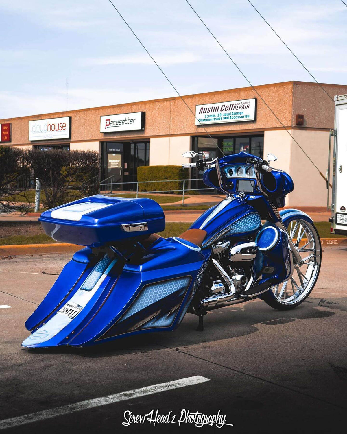Tamco Paint SoCal Blue - Candy Pearl Basecoat on Harley Davidson Street Glide