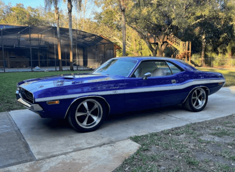 Tamco Paint Chrysler Plum Crazy in 1970 Dodge Hemi Challenger