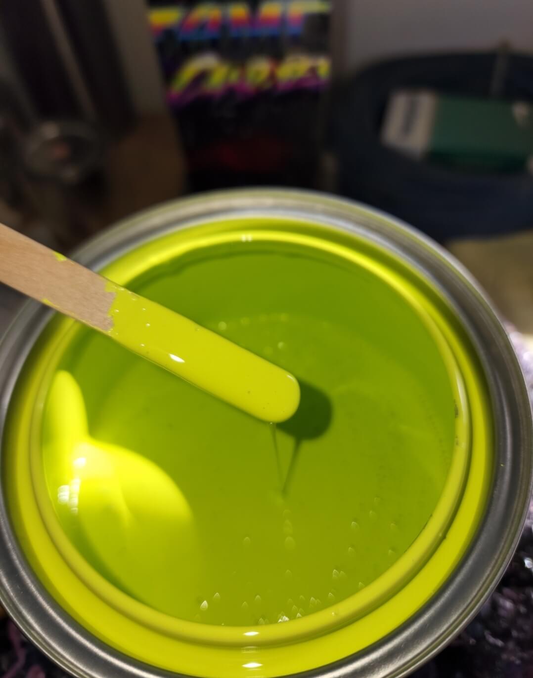 Ford Bright Lime Can