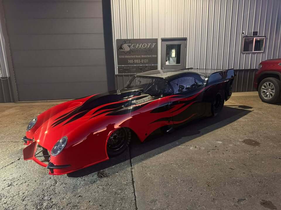 Tamco Paint HB9902 Bright Red Basecoat and Murdered Out Black in 1953 Chevrolet Corvette