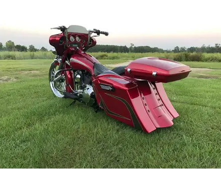 Tamco Paint Rock-It-Red in Harley-Davidson Street Glide