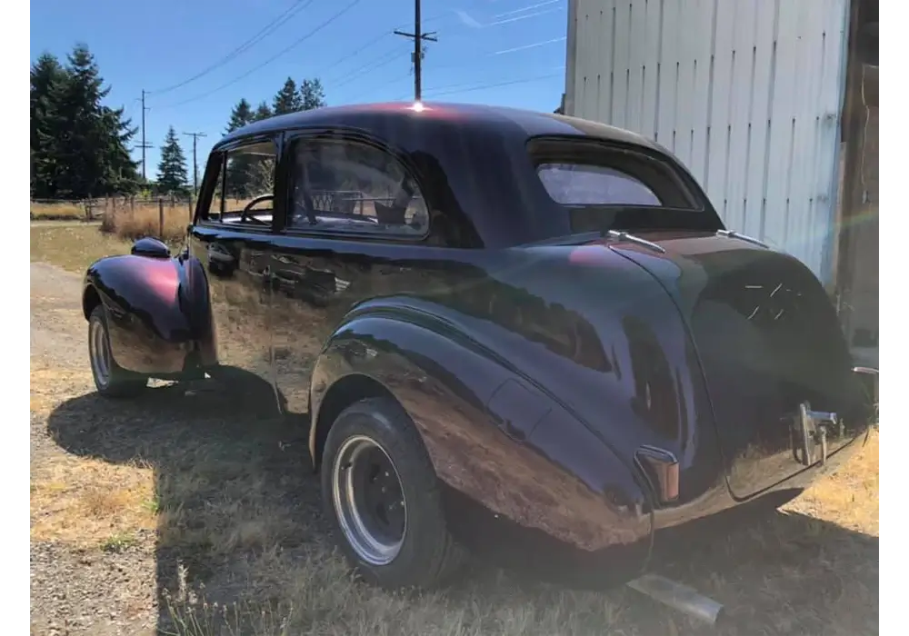 Tamco Paint 1939 Buick Roadmaster
Ron Burgundy Pearl