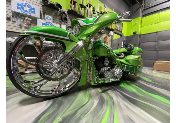 Tamco Paint Shamrock Green in 2015 Harley Davidson Street Glide