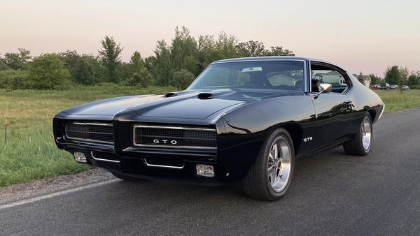 Tamco Paint HB9900 Jet Black Basecoat in Pontiac GTO