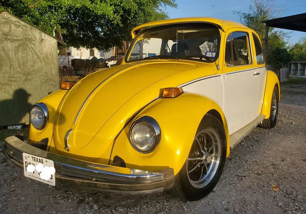 Tamco Paint Sunsation Yellow in 1970 Volkswagen Beetle