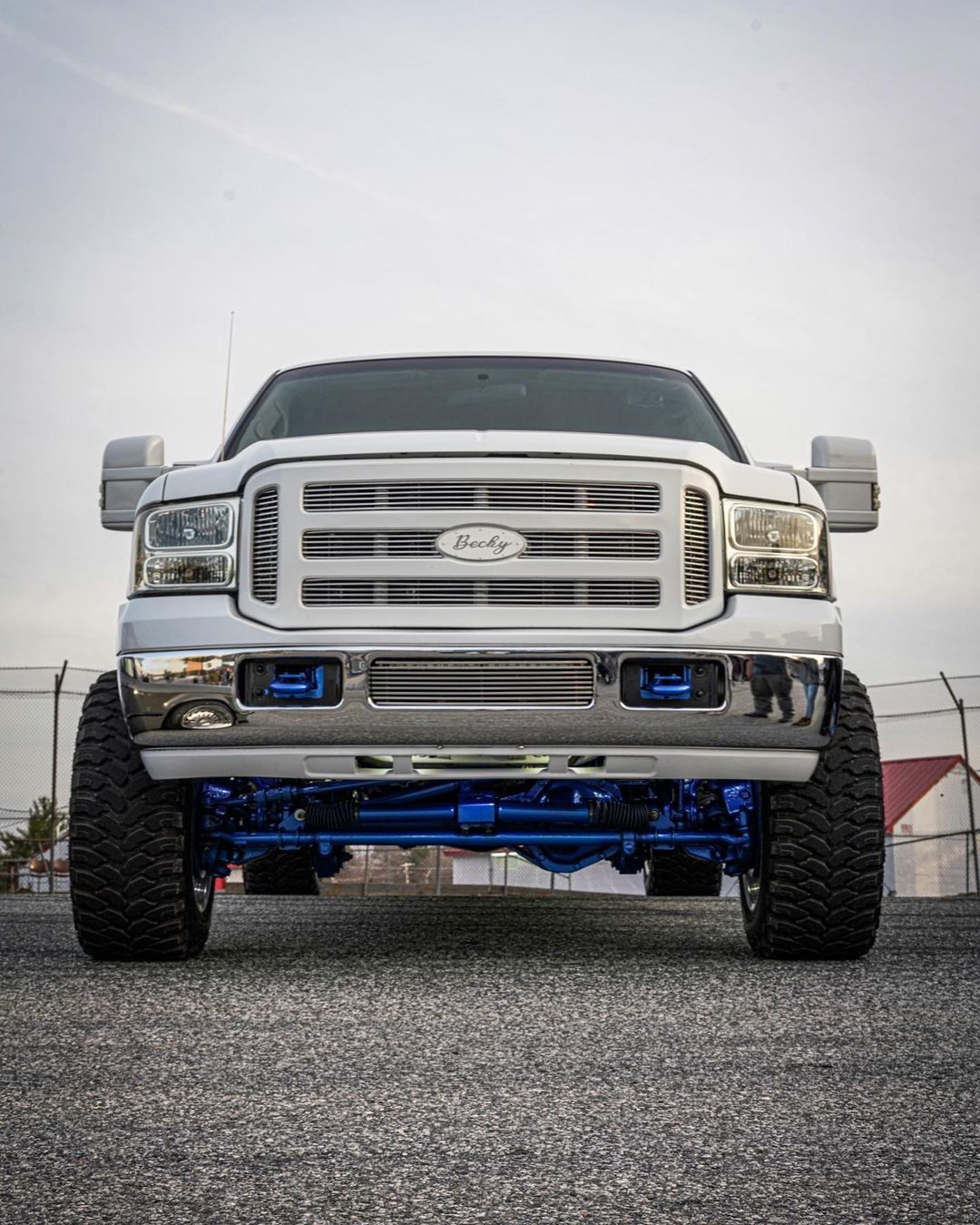 Tamco Paint Blazin Blue and Ford Oxford White in Ford F250 Super Duty