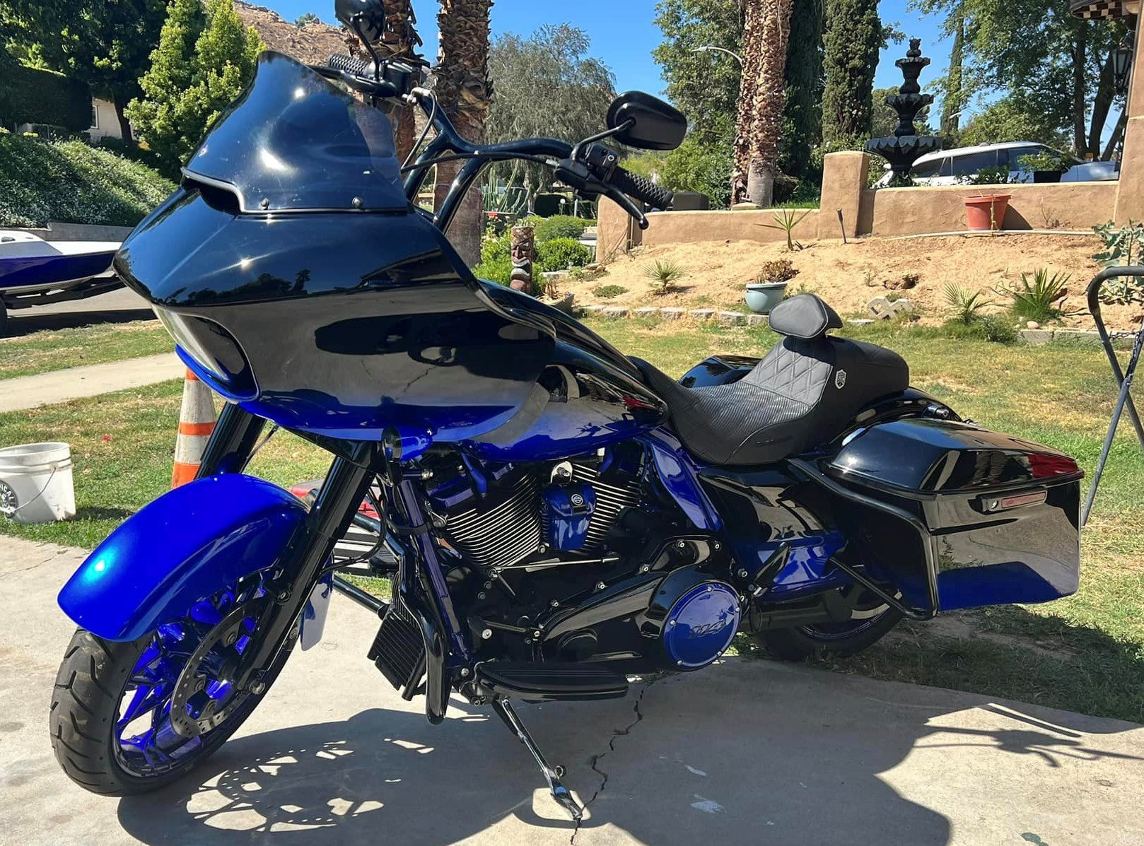 Tamco Paint My Boy Blue in 2020 Harley-Davidson Road Glide Custom