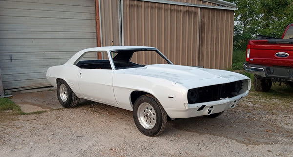Tamco Paint Blizzard Of Ozz White Pearl in 1969 Chevrolet Camaro