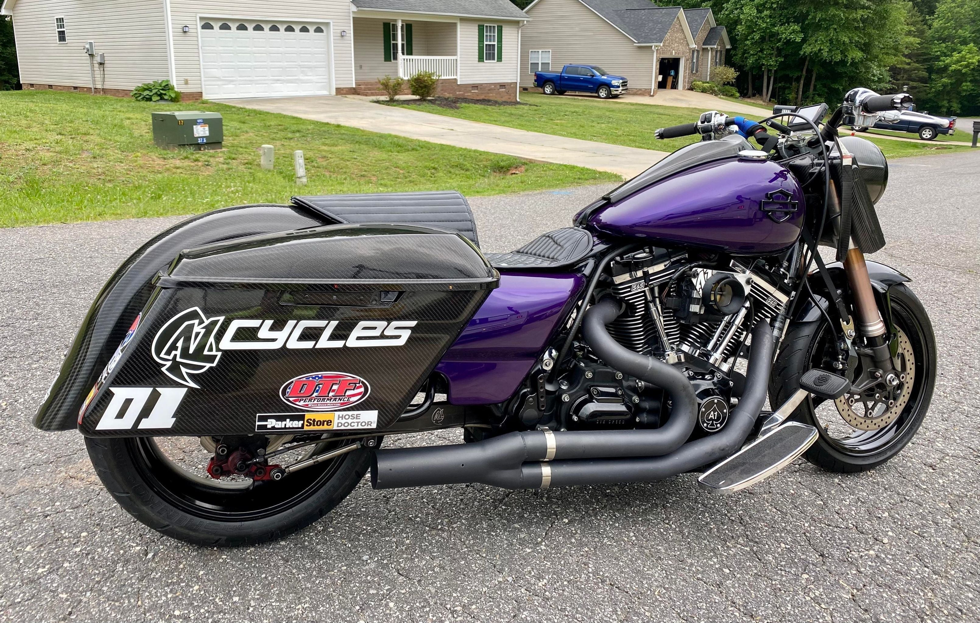 Tamco Paint Violent Violette in Harley-Davidson Bagger