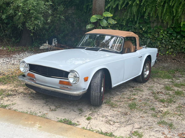 Tamco Paint GM Olympic White in Triumph TR6