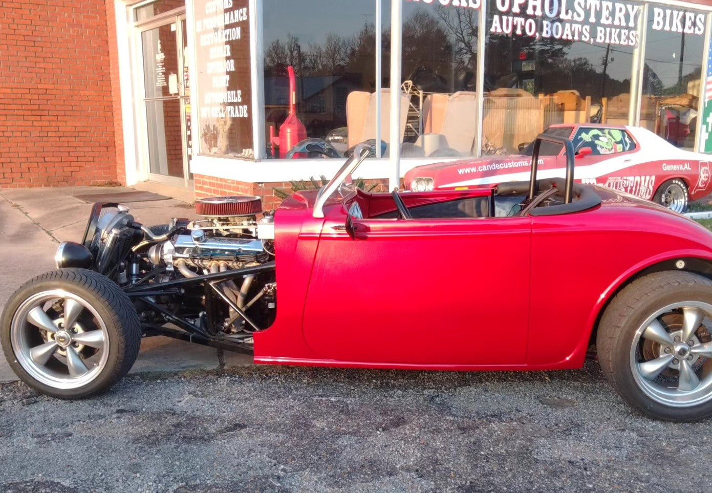 Tamco Paint Courage Red and Blood Diamond in 1933 Ford Factory Five Roadster