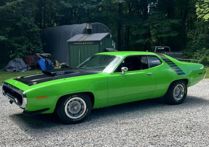 Tamco Paint Toxic Waste in 1972 Plymouth Road Runner