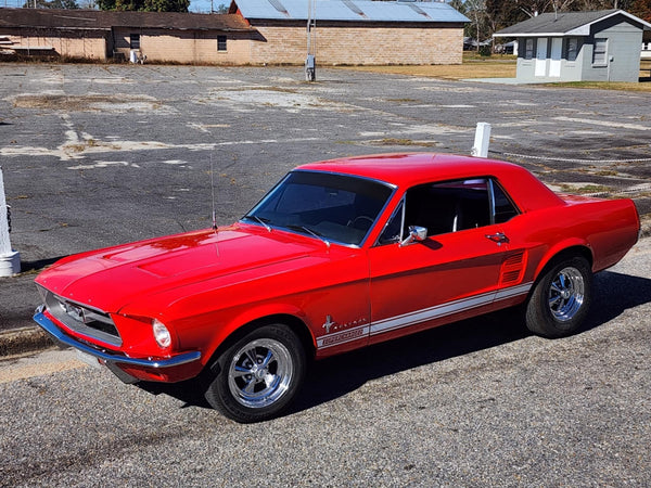 Tamco Paint HB9902 Bright Red Basecoat in Ford Mustang