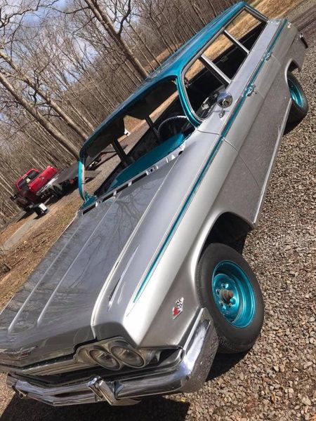 Tamco Paint Caribbean Current Pearl in Chevrolet Impala