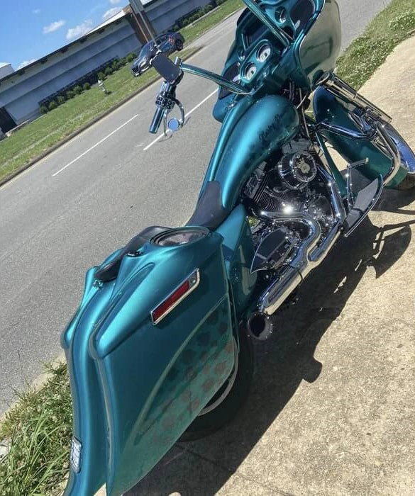 Tamce Paint Teal Time Candy Concentrate in 2023 Harley Davidson Street Glide