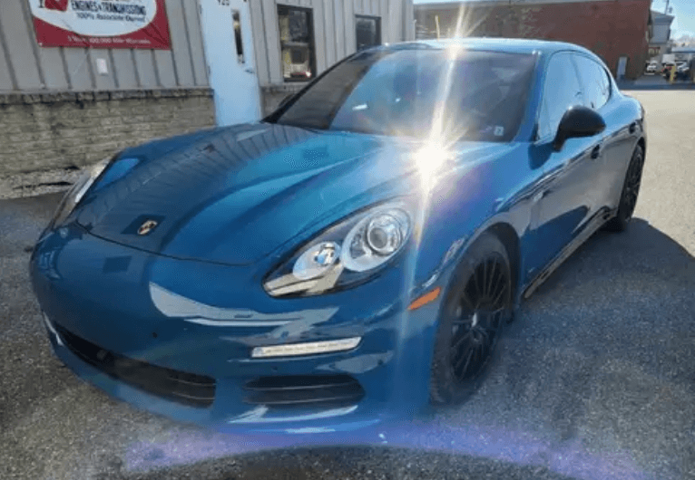 Tamco Paint Customer Color Dark Peacock Turquoise in 2017 Porsche Panamera