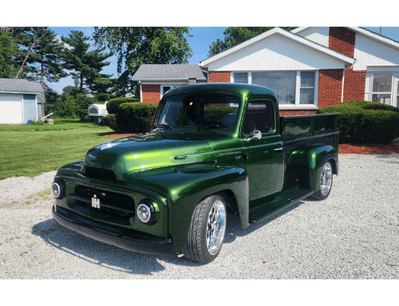 Tamco Paint Emerald City Candy Pearl Basecoat in 1955 International R122