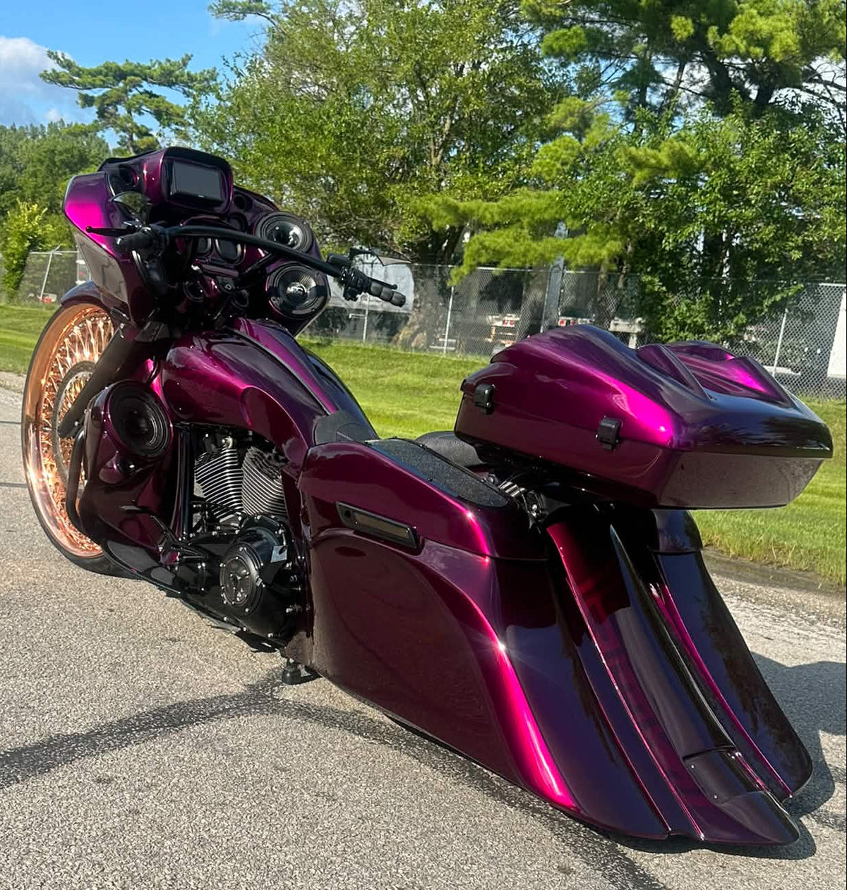 Tamco Paint Grapeness 2K Candy in Harley-Davidson Road Glide