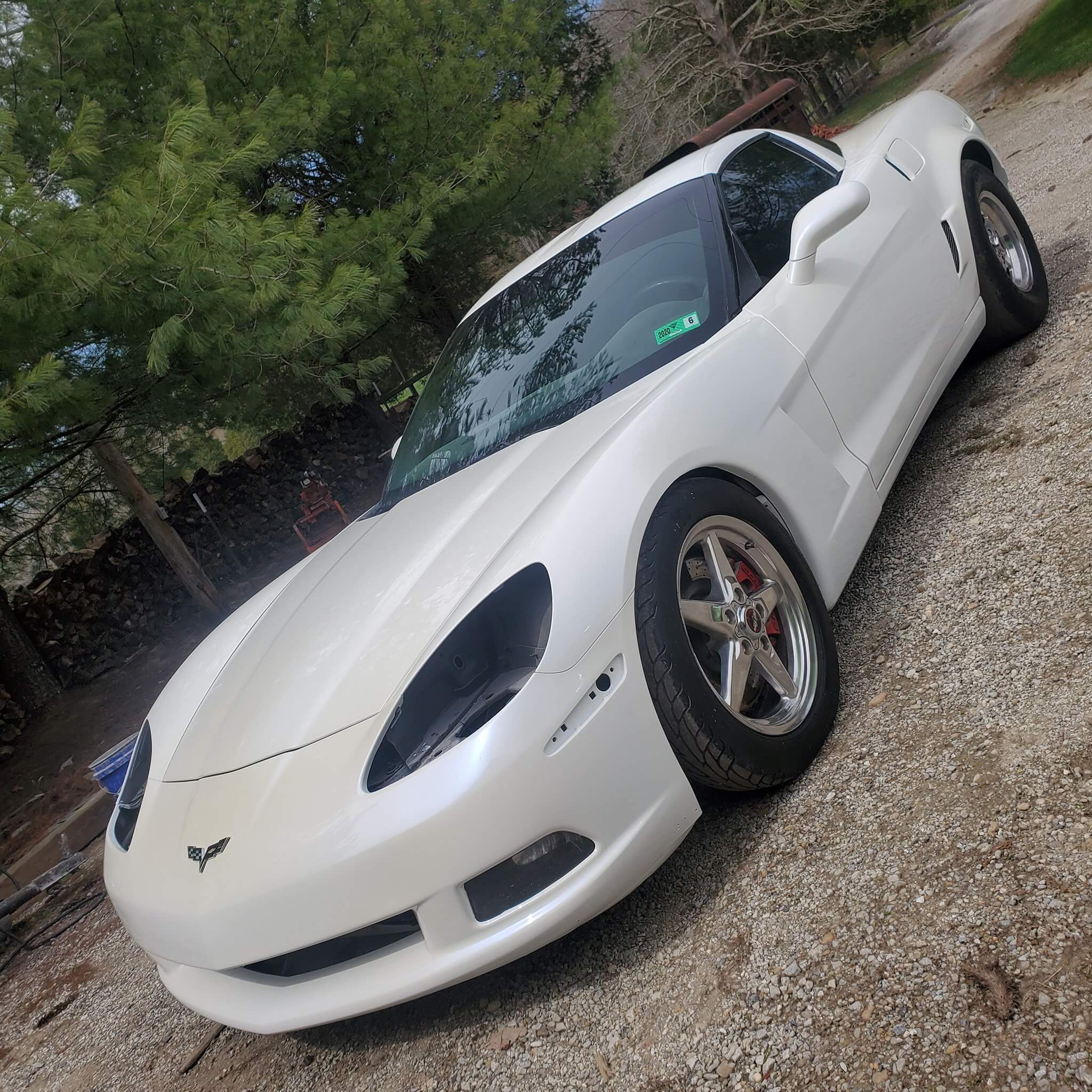 Tamco Paint Bright White Basecoat in 2007 Chevrolet Corvette