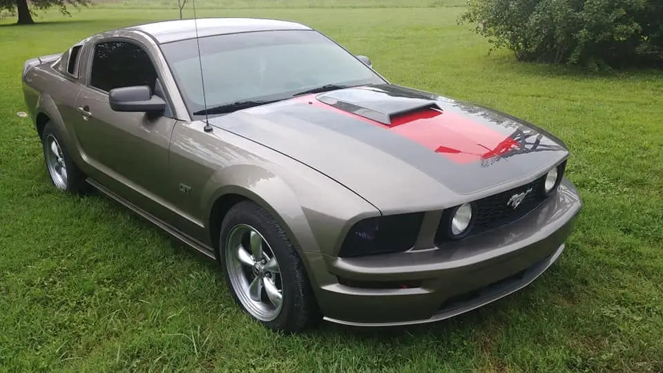 Tamco Paint HC2104 High Solids Clearcoat Kit on 2005 Ford Mustang GT 