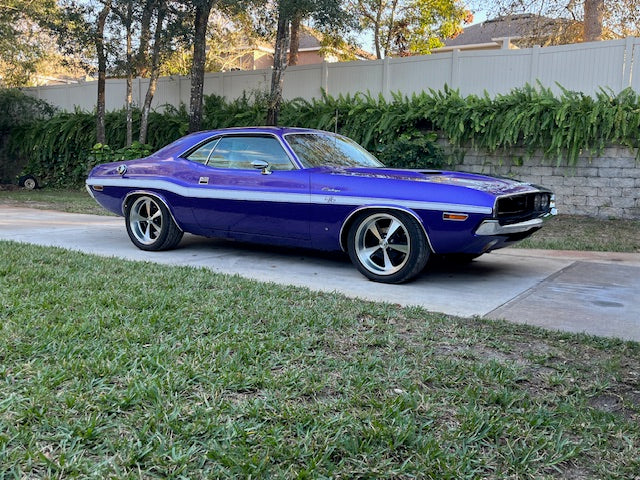 Tamco Paint Chrysler Plum Crazy in 1970 Dodge Hemi Challenger