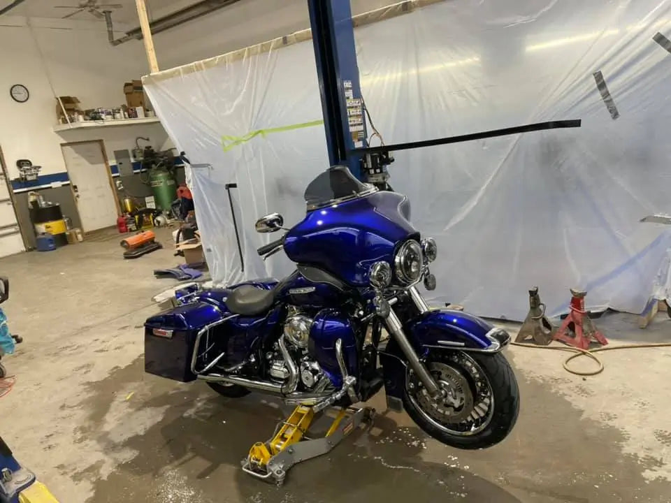 Tamco Paint Socal Blue - Candy Concentrate on Harley-Davidson Glide