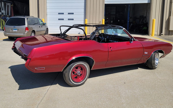 Tamco Paint Viral Red in 1972 Oldsmobile Cutlass Supreme Convertible