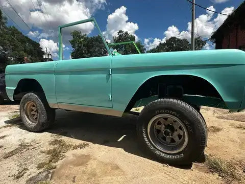 wintergreen pearl 1973 Ford Bronco