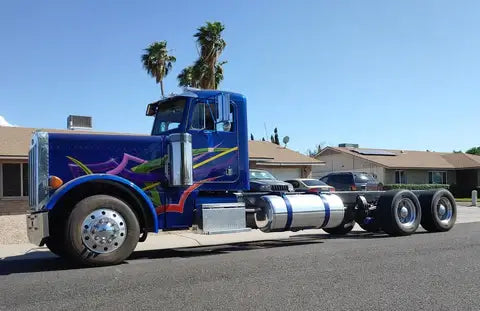 Bluetiful Custom Color 1988 Peterbilt