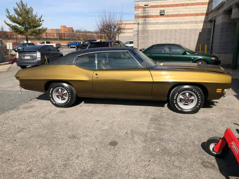 Chevrolet Silver Beige Metallic | 59 / 7415 | 1982 | OEM Amerflint II Series Single Stage