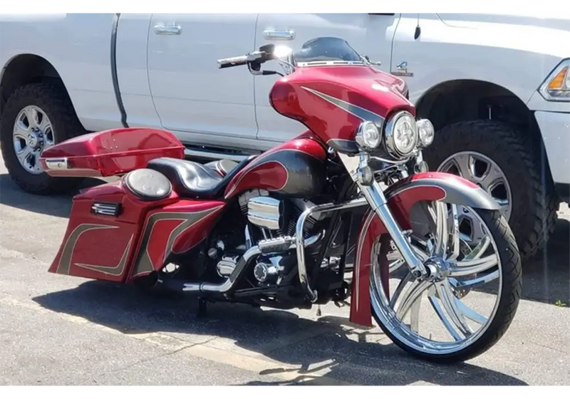 Smoke Metallic Harley Davidson Sreet Glide