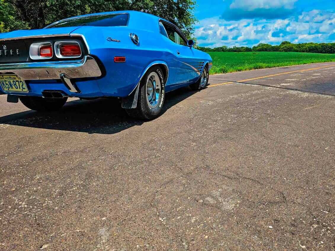 Chrysler Basin Street Blue | B3 / 8221 | 1972-1983 | OEM Basecoat