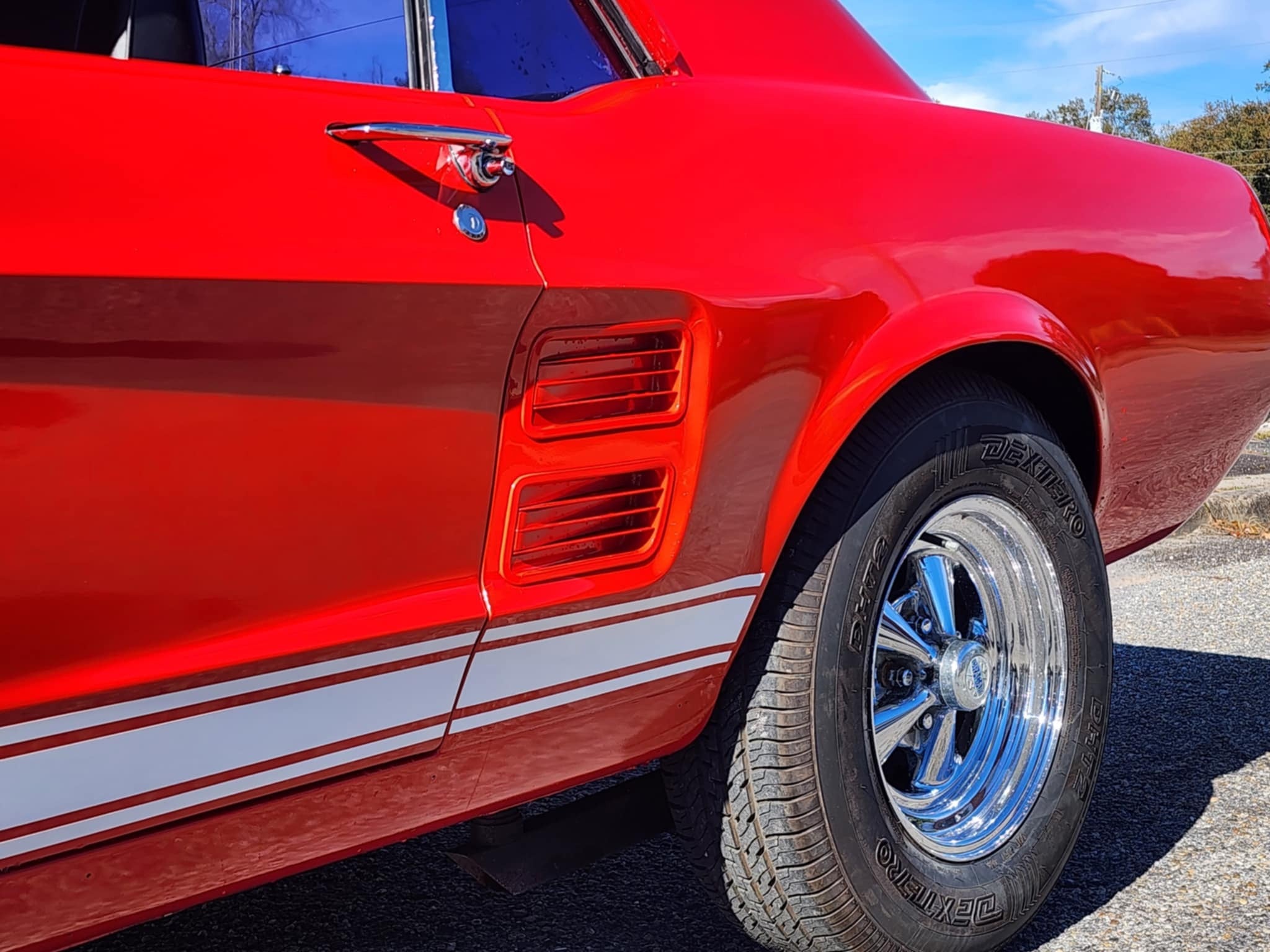 HB9902 Bright Red Basecoat Cande Customs vehicle