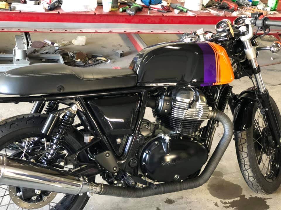Tamco Paint AG900 Jet Black & Purple Pop Pearl on Royal Enfield Continental GT 650