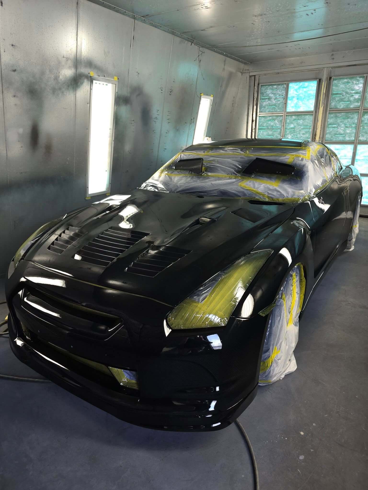 Tamco Paint Black Metal-Candy Concentrate in Nissan GT-R