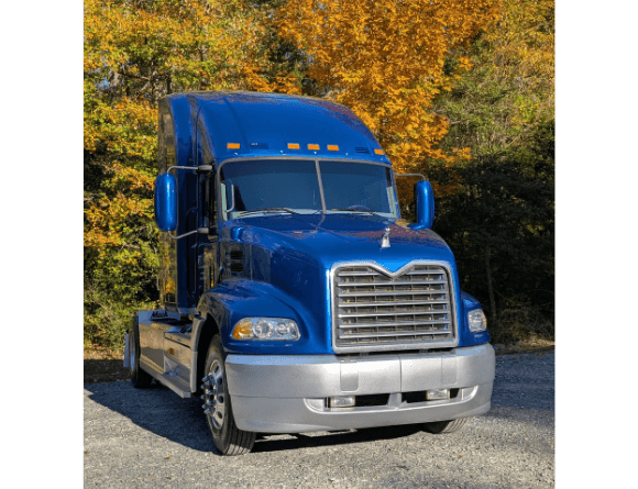 Tamco Paint Blazin Blue in 2000 Mack Vision Semi Truck