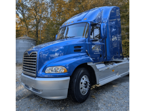 Tamco Paint Blazin Blue in 2000 Mack Vision Semi Truck
