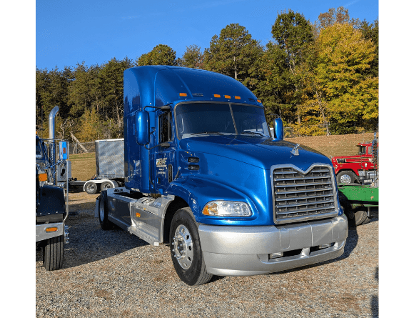Tamco Paint Blazin Blue in 2000 Mack Vision Semi Truck