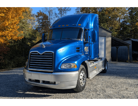 Tamco Paint Blazin Blue in 2000 Mack Vision Semi Truck