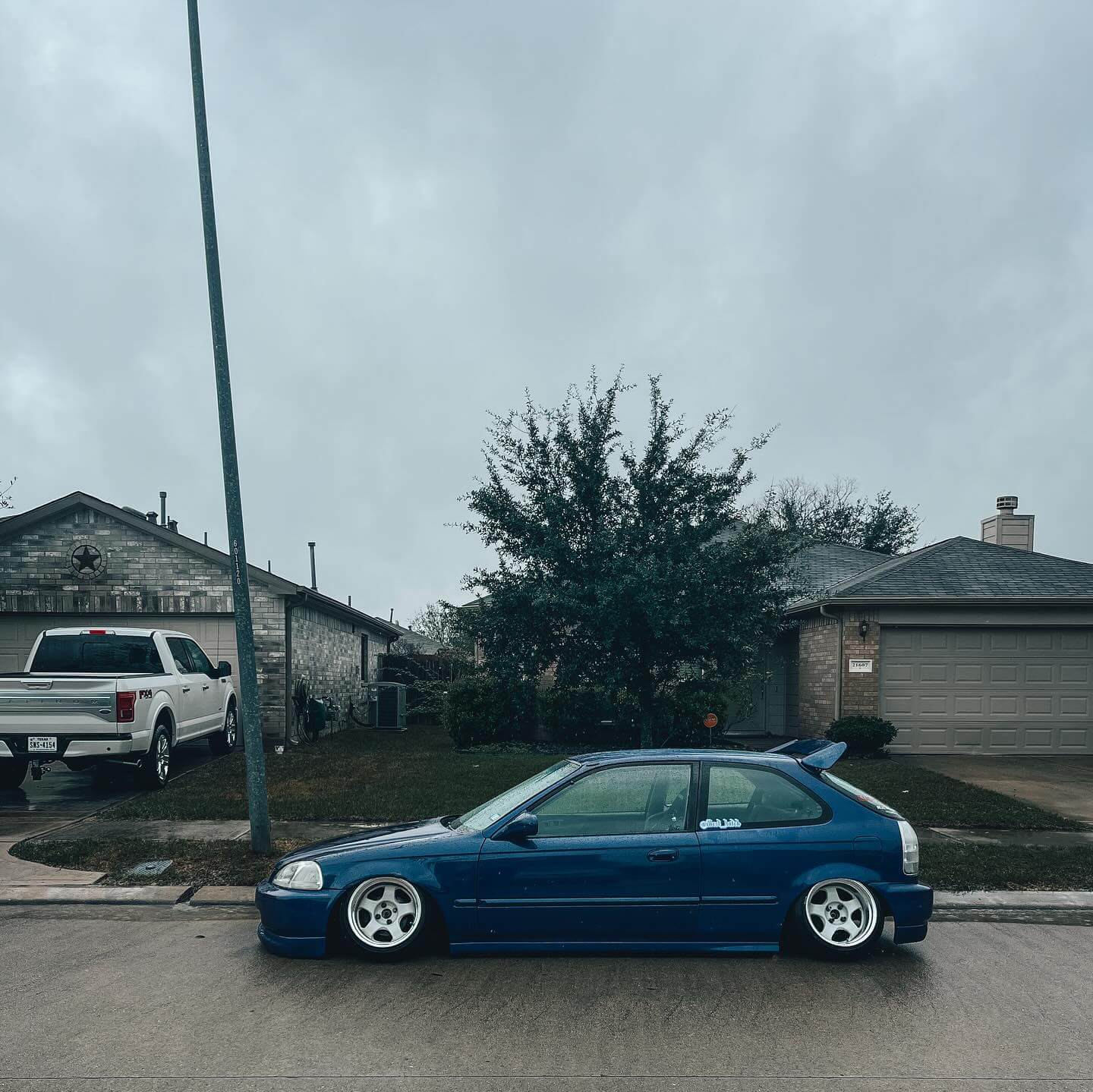 Tamco Paint Bluetiful in Honda Civic