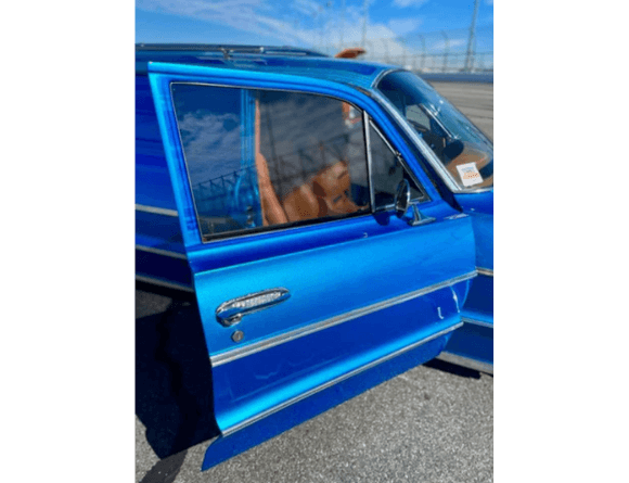 Tamco Paint Bluetooth Pearl in 1964 Chevrolet Impala